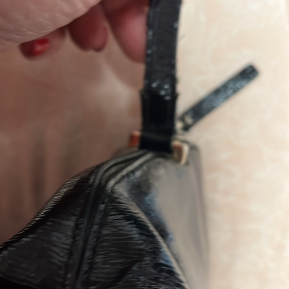 Kate Spade Cross Body. Used. Black. - Picture 4 of 6